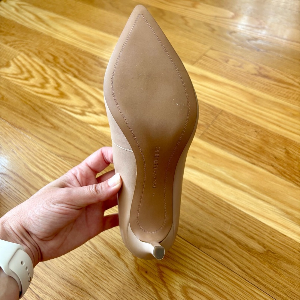 Banana Republic Cream Colored Women's High Heels size 7 - Picture 4 of 6